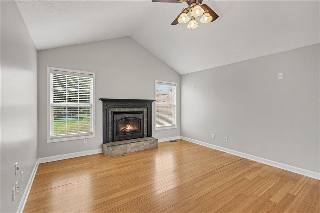 8285 N Revere Ave, Kansas City, MO 64151