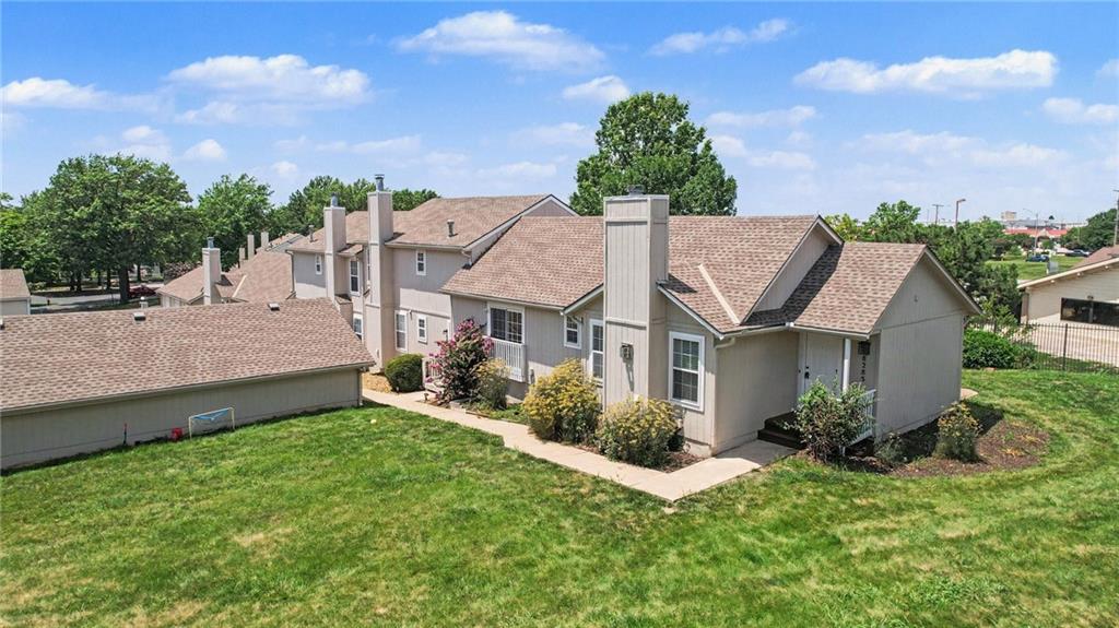 8285 N Revere Ave, Kansas City, MO 64151