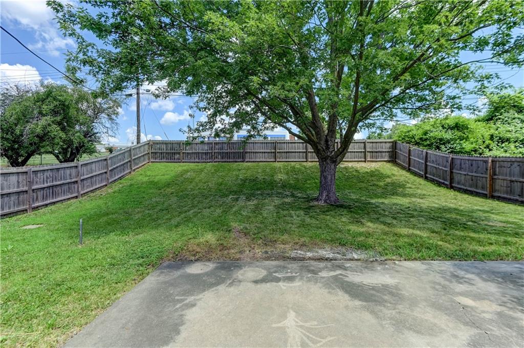 9732 E 50th St, Kansas City, MO 64133