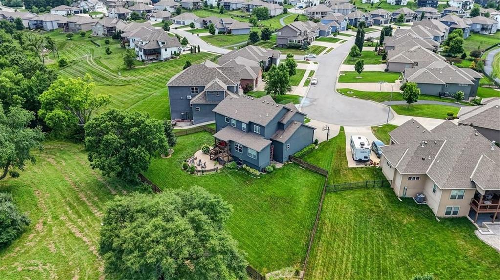1357 Brandywine Rd, Lee's Summit, MO 64064