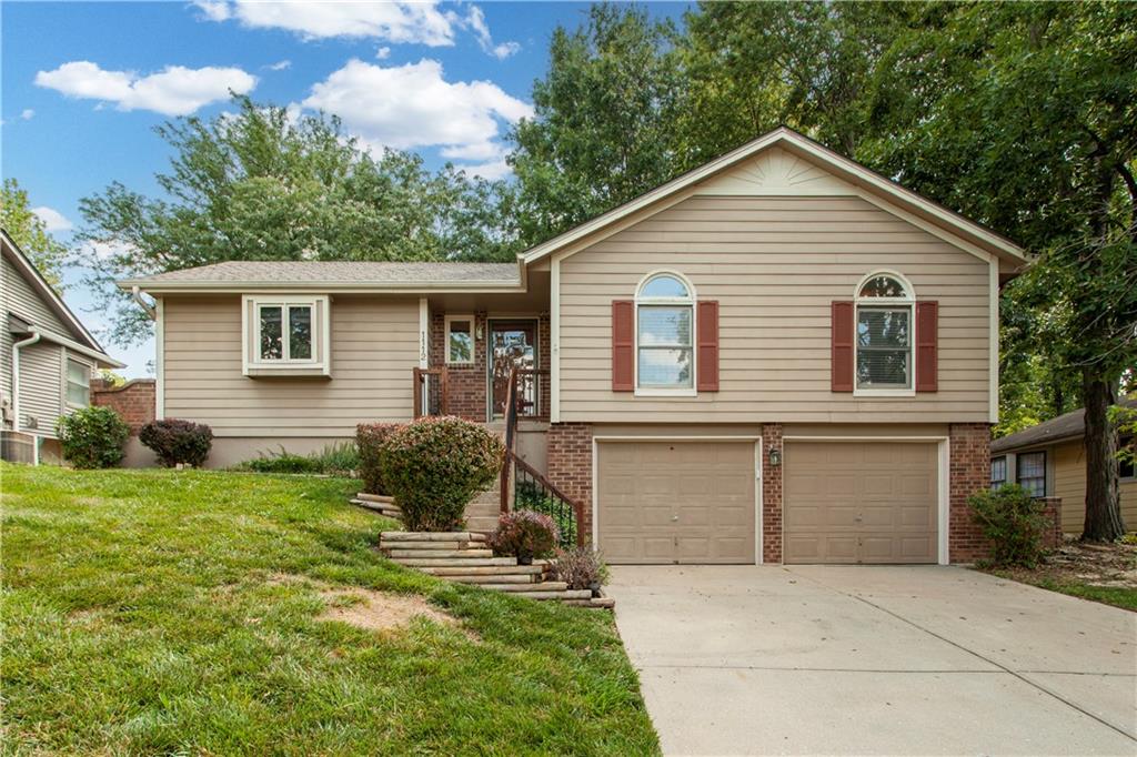 1112 SW 24th Street Ct, Blue Springs, MO 64015