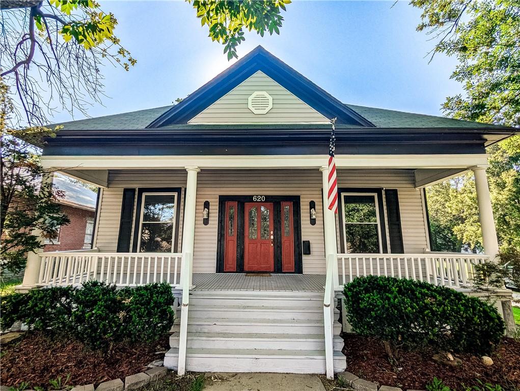 620 N Washington St, Nevada, MO 64772