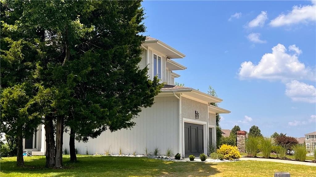 22315-22317 W 76th St, Shawnee, KS 66227