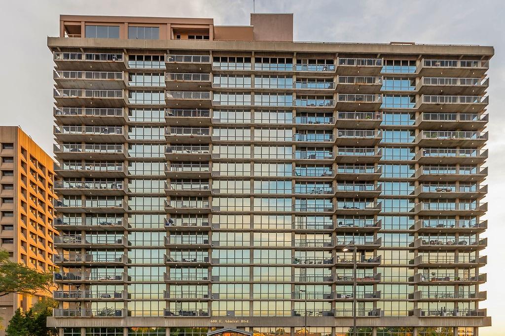 600 E Admiral Blvd #1205, Kansas City, MO 64106