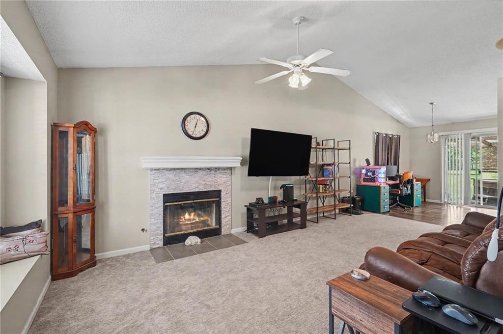5221 Congressional Pl, Lawrence, KS 66049