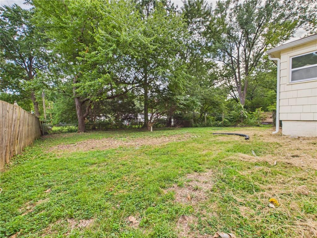 5311 W 55th St, Roeland Park, KS 66205