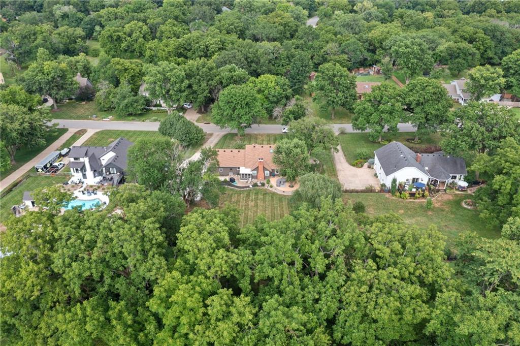 16578 Lamar Ave, Stilwell, KS 66085