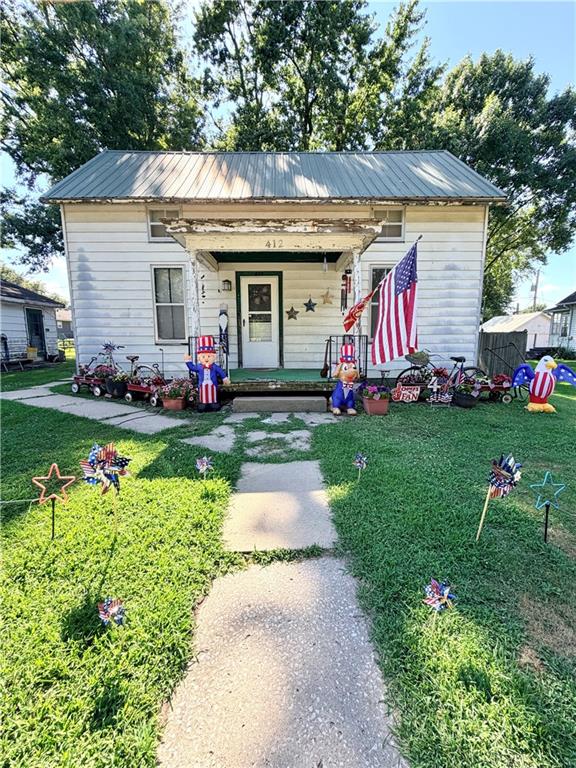 412 S Bismark St, Concordia, MO 64020