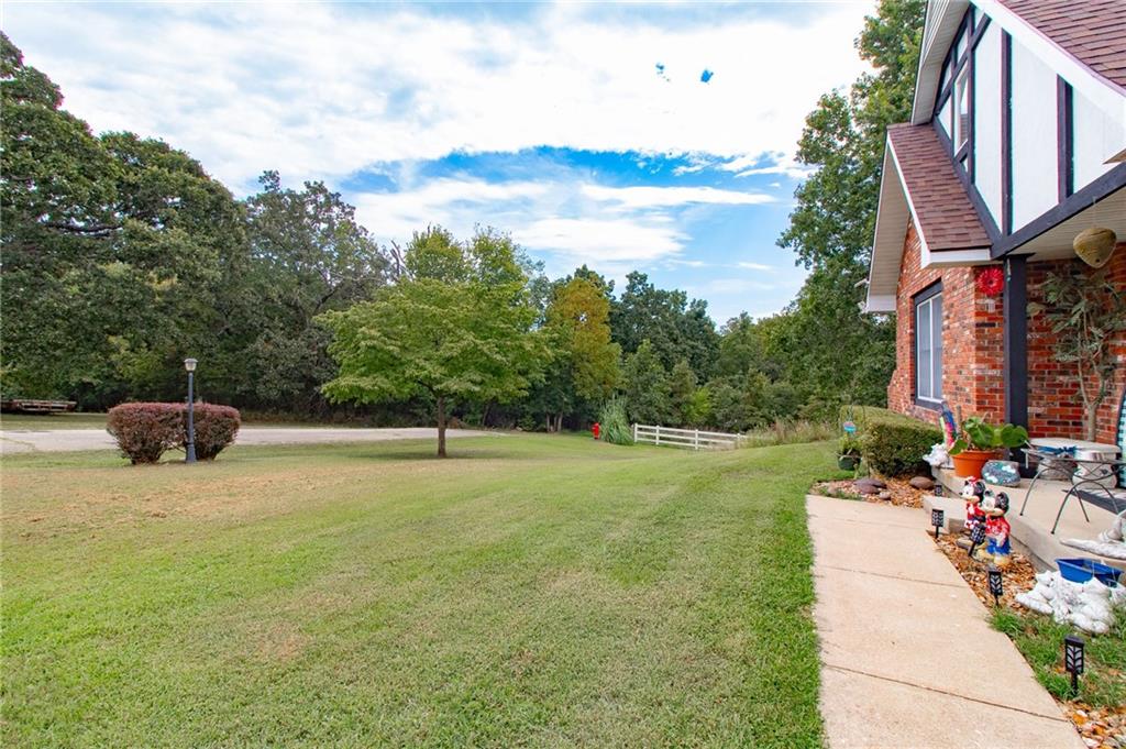 1519 Shady Ln, Warsaw, MO 65355