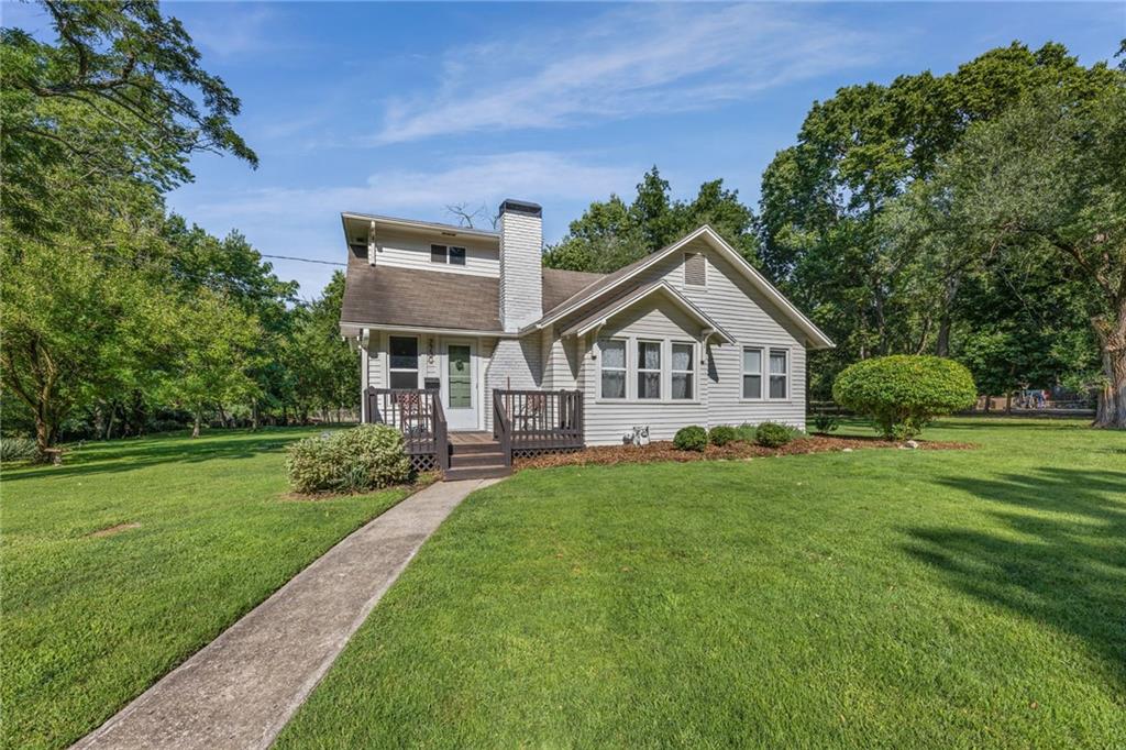 7730 Hardy St, Overland Park, KS 66204