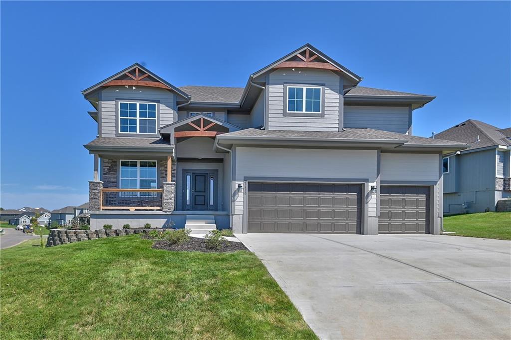 6030 Arapahoe Dr, Shawnee, KS 66226