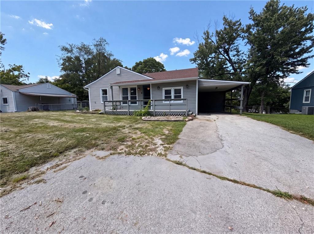 8104 N State Route 9 Hw, Kansas City, MO 64152