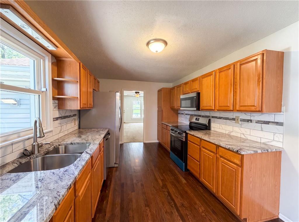 8104 N State Route 9 Hw, Kansas City, MO 64152
