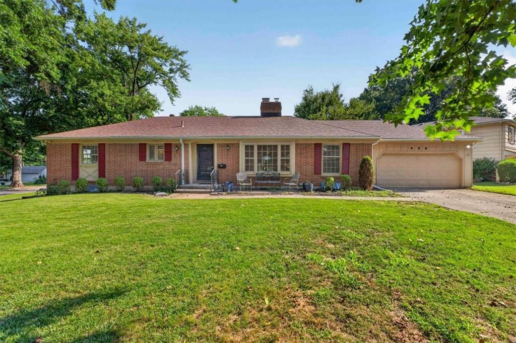 426 W 109th St, Kansas City, MO 64114
