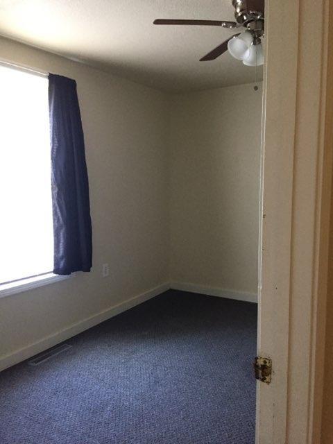 301-303 E Mckissock St, Knob Noster, MO 65336