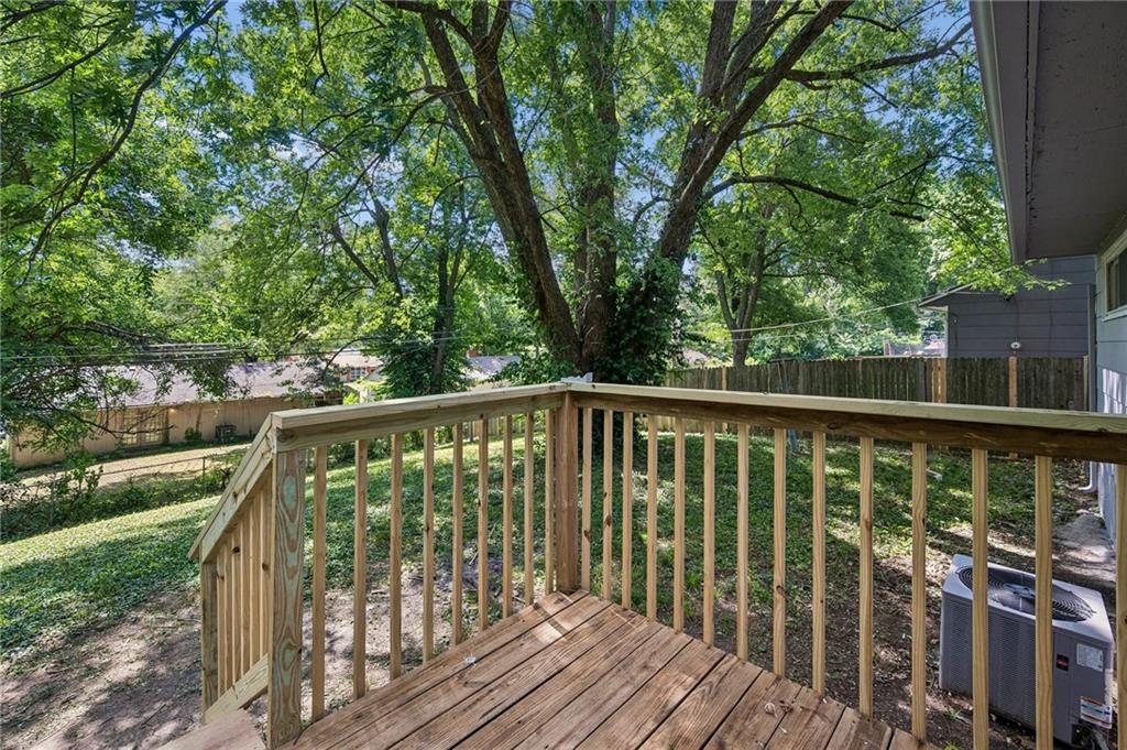 11217 Manchester Ave, Kansas City, MO 64134