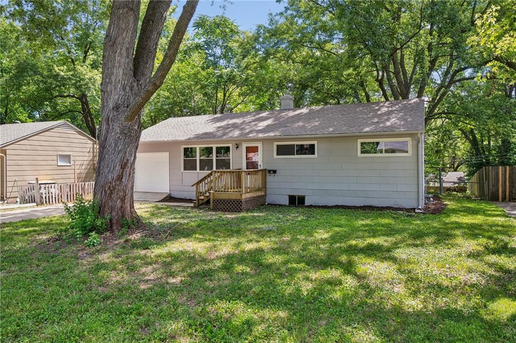 11217 Manchester Ave, Kansas City, MO 64134