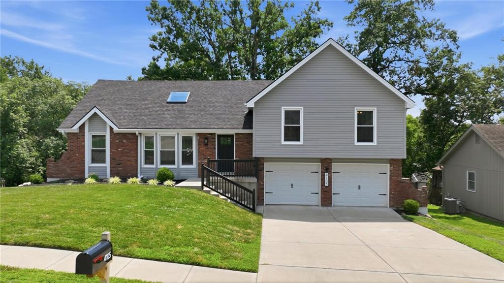 4105 NW 74th St, Kansas City, MO 64151