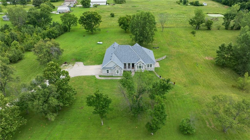 26908 E 219th St, Pleasant Hill, MO 64080