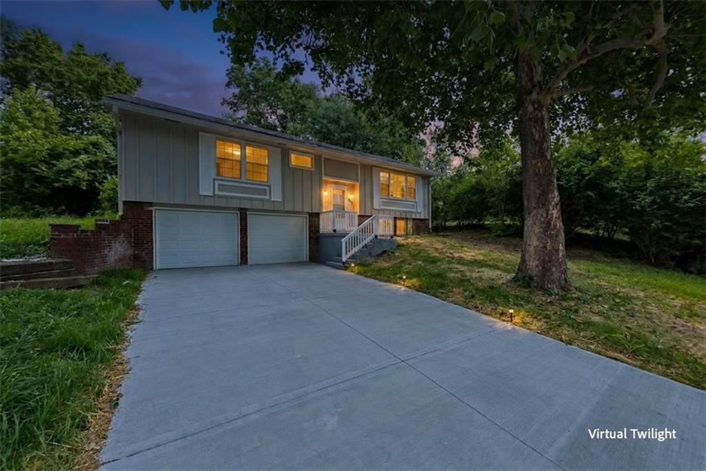 4210 E 53rd St, Kansas City, MO 64130