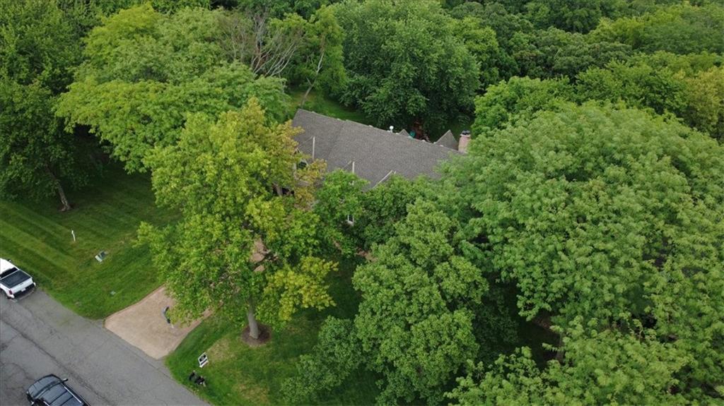 15819 Overbrook Ln, Overland Park, KS 66224