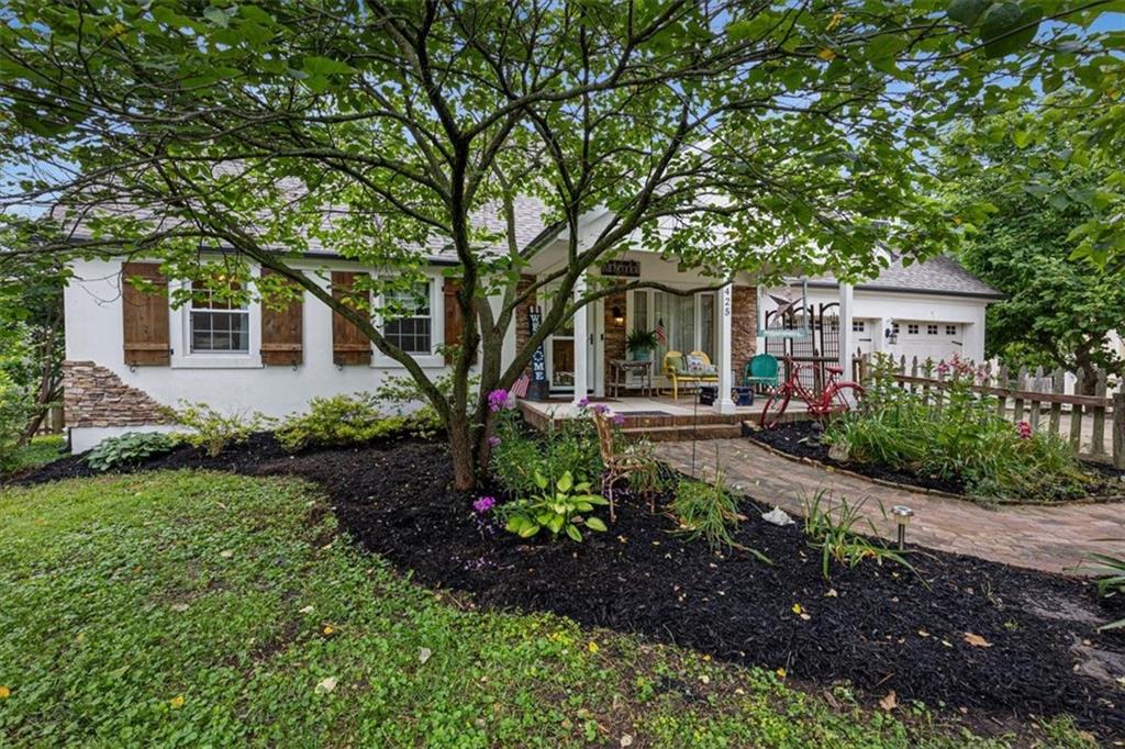 1425 E County Road H Hw, Liberty, MO 64068