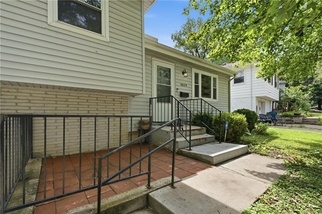 4619 N Bristol Ave, Kansas City, MO 64117