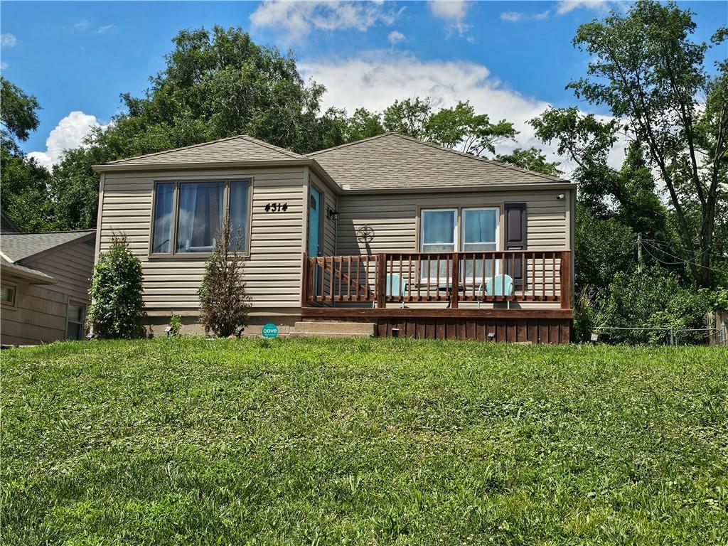 4314 NE 38th St, Kansas City, MO 64117