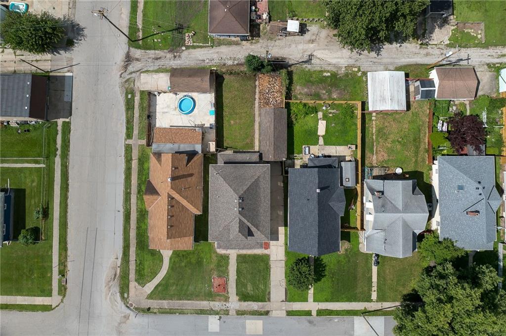 2703 Monterey St, St Joseph, MO 64507