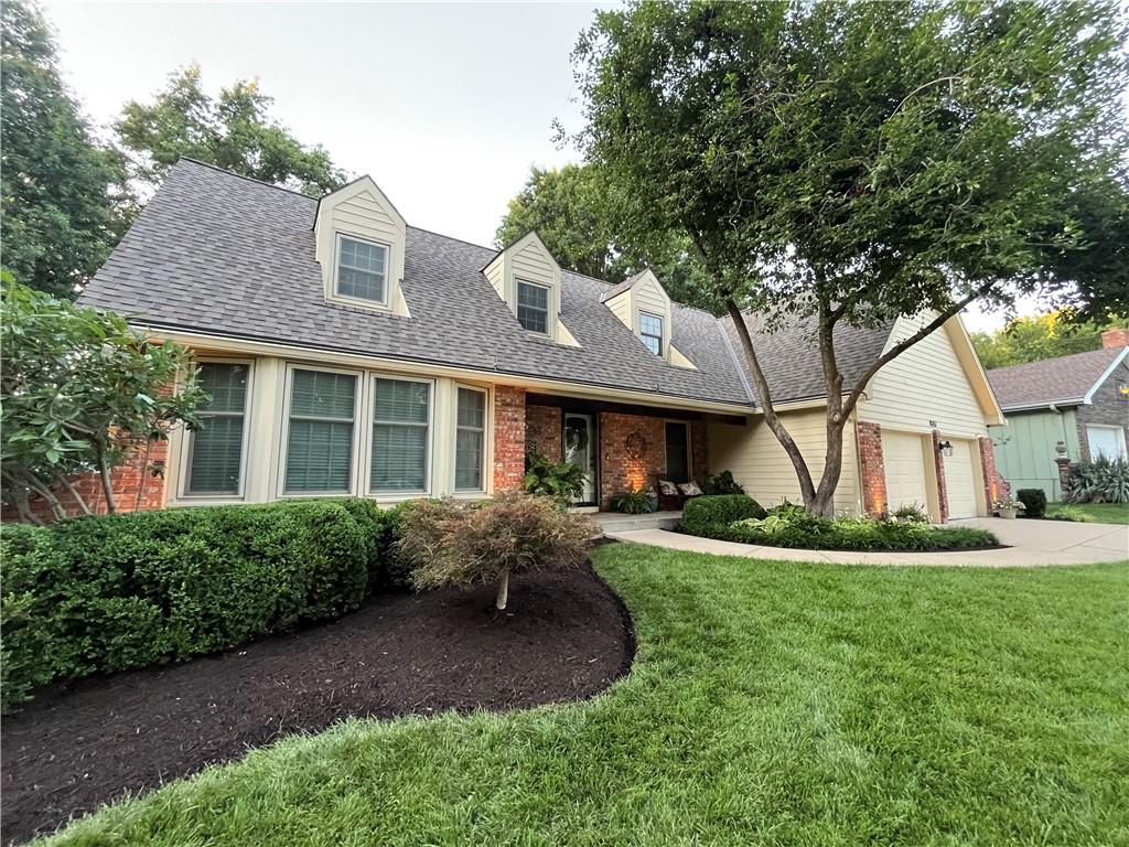 8262 W 117th St, Overland Park, KS 66210