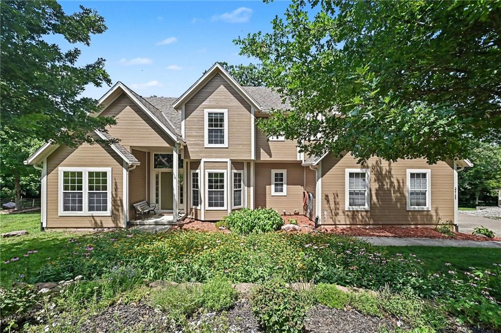 22165 171st St, Basehor, KS 66007