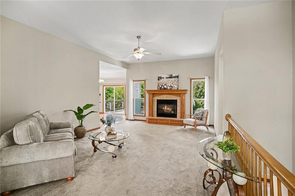 2004 NE 196th Pl, Smithville, MO 64089
