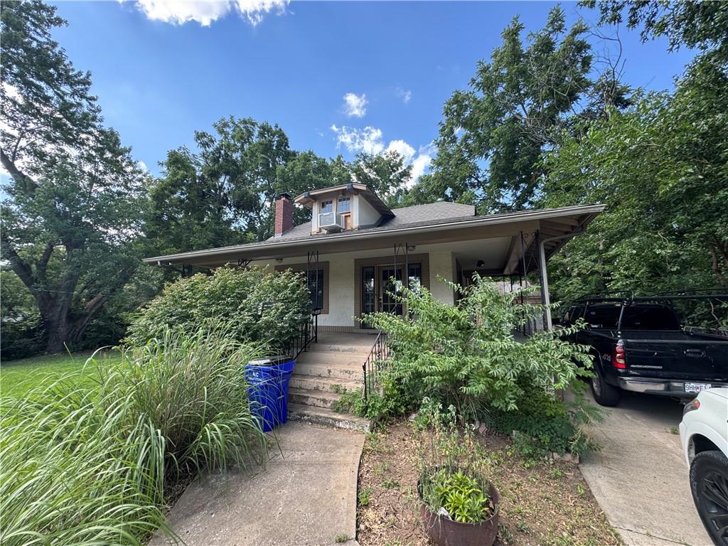 1812 E 135th St, Grandview, MO 64030