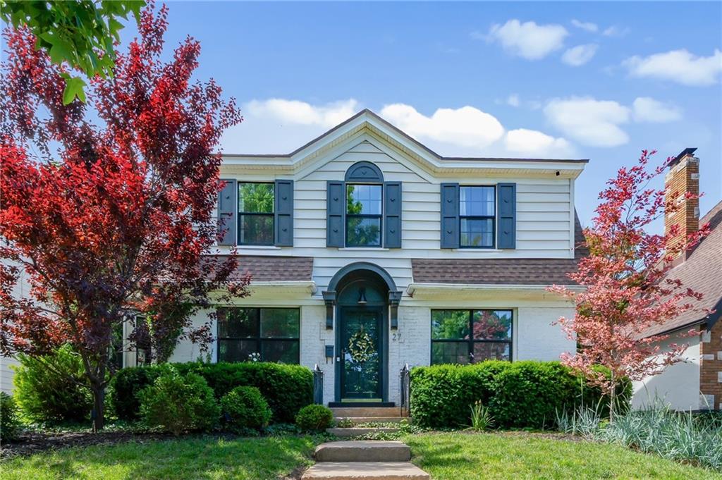 27 W Winthrope Rd, Kansas City, MO 64113