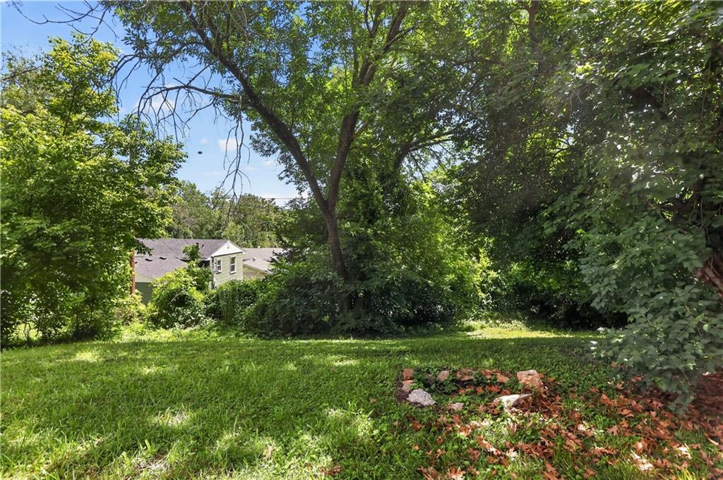 4607 Mersington Ave, Kansas City, MO 64130