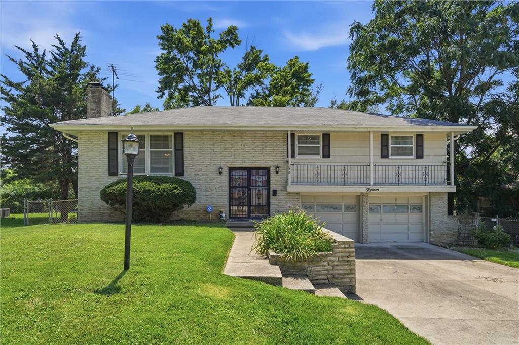 15 W 91st Ter, Kansas City, MO 64114