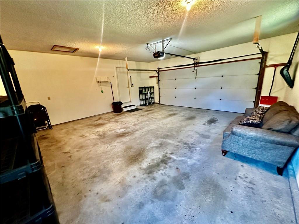 616 Pierce Ave, Maryville, MO 64468