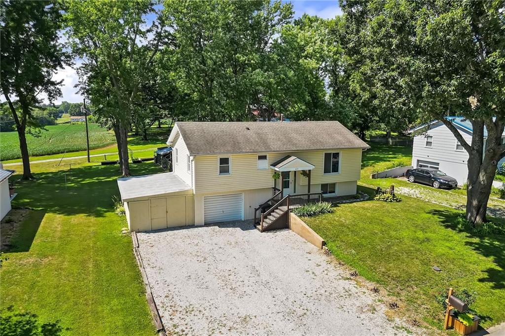 605 S Westview Dr, Richmond, MO 64085