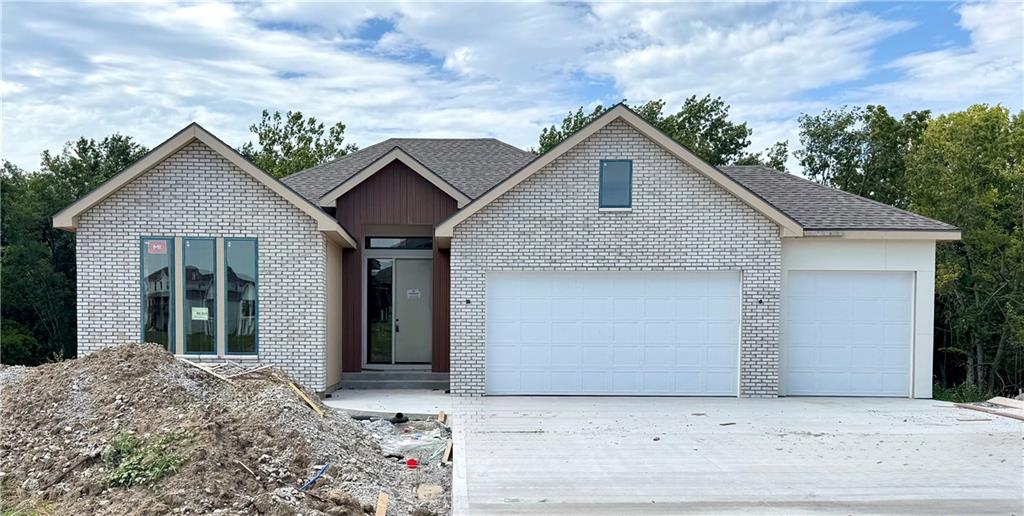 9004 N Everton Ave, Kansas City, MO 64153