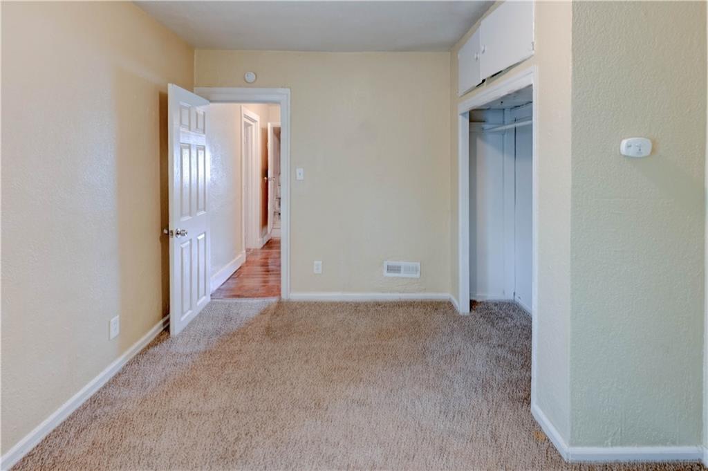 8626 Morrell Ave, Independence, MO 64053