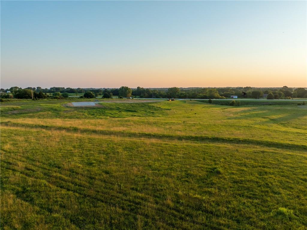 5292 N 13 Hw, Hamilton, MO 64644