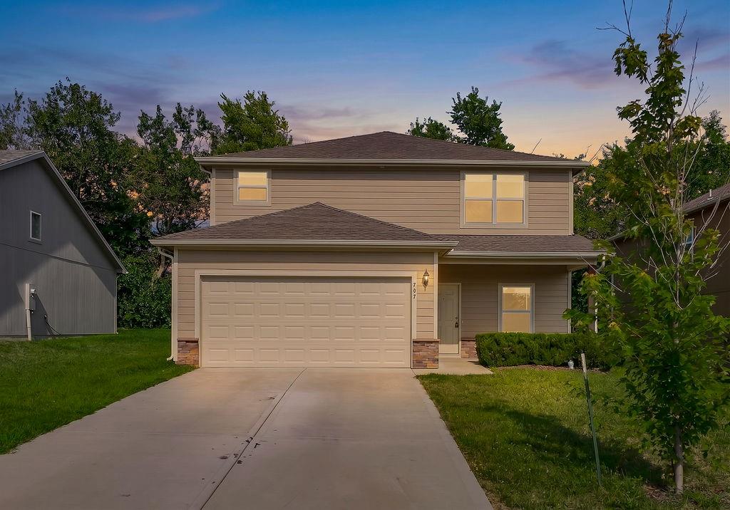 707 Roseberry Dr, Paola, KS 66071