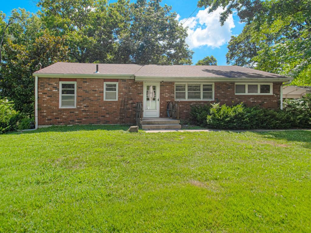 2113 N Liberty St, Independence, MO 64050