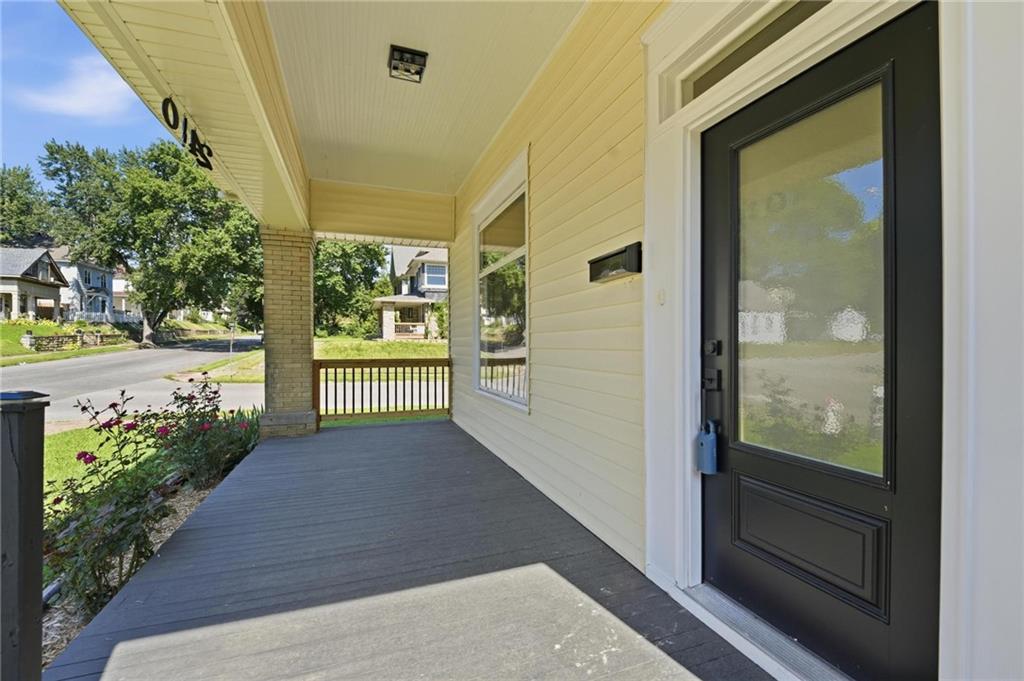 2420 Jules St, St Joseph, MO 64501