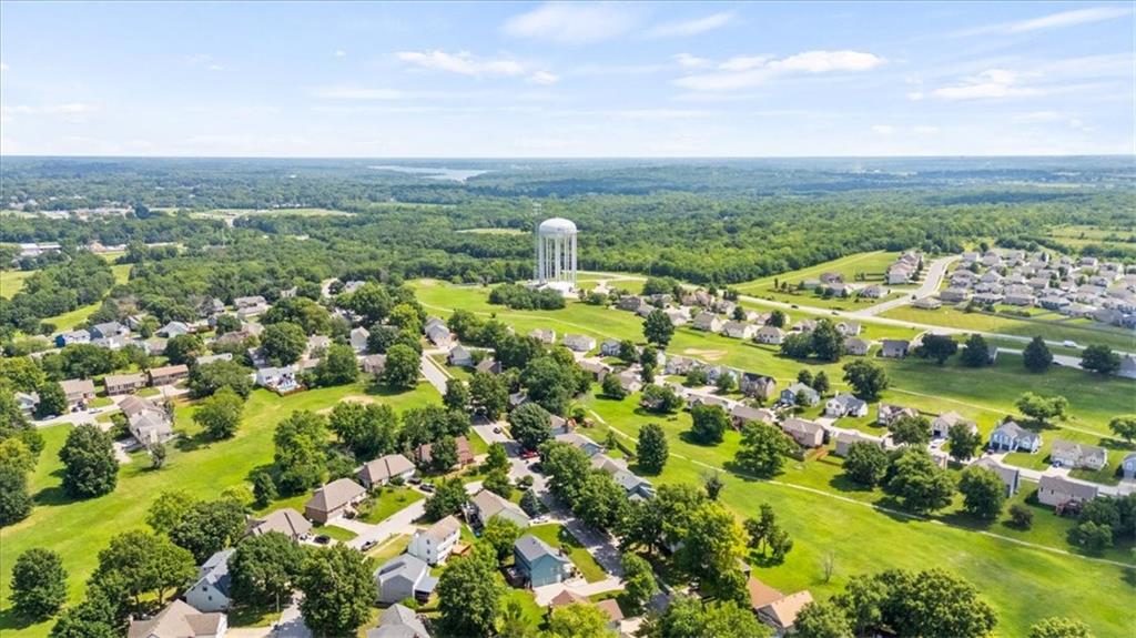 14500 Laquinta St, Grandview, MO 64030