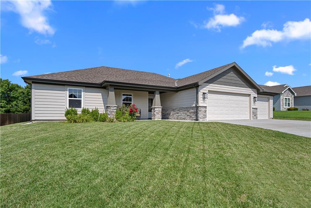 2713 S Fir Ter, Eudora, KS 66025