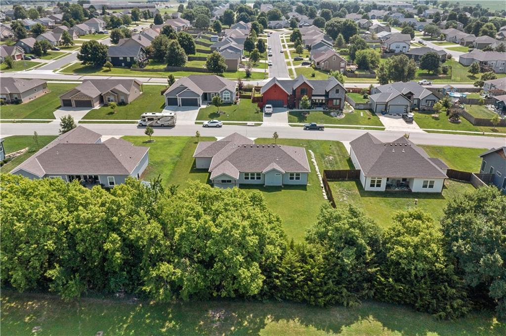 2713 S Fir Ter, Eudora, KS 66025