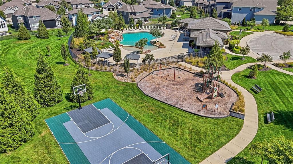 11211 W 171st Ter, Overland Park, KS 66221