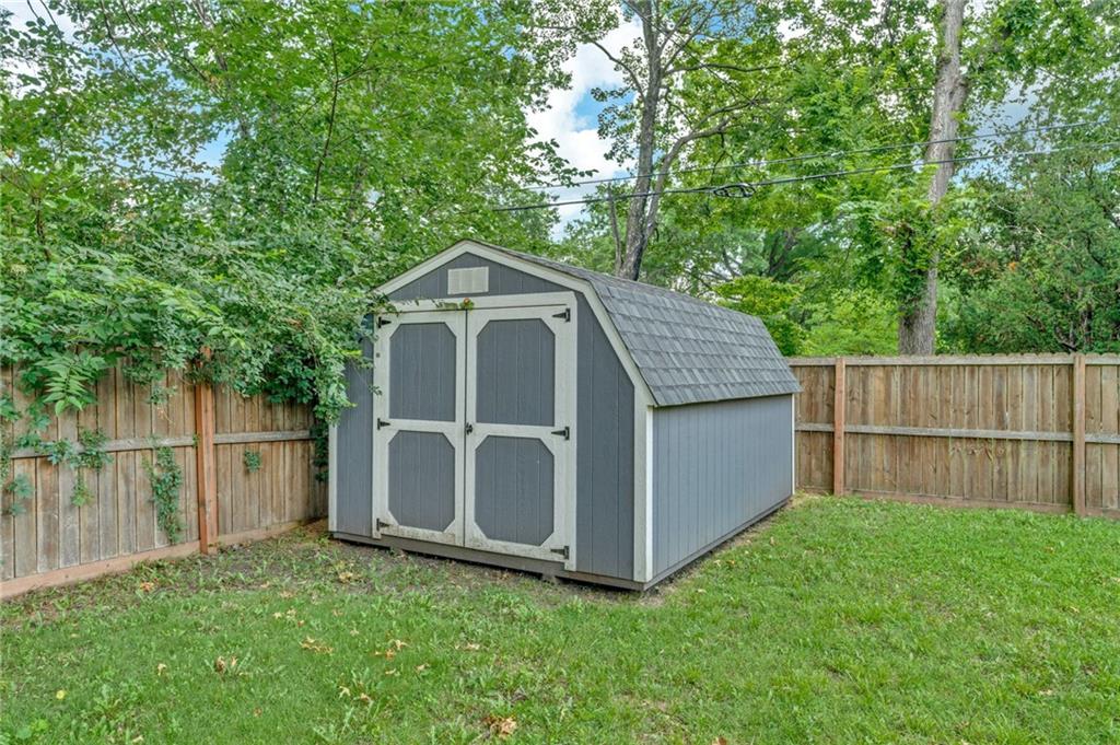 1934 Clifton Ct, Lawrence, KS 66046