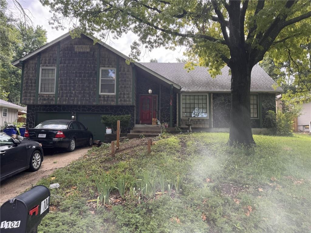 1104 SW 19th St, Blue Springs, MO 64015